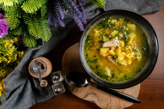 sopa de pollo cura gripe