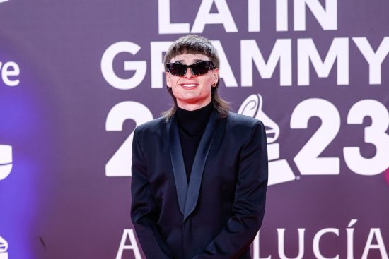 Peso Pluma, cambio de look, buzzcut MundoNOW