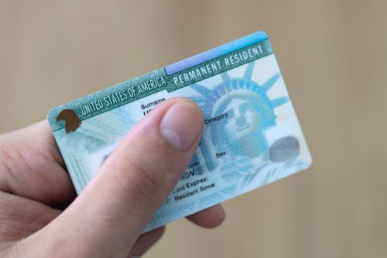 Detenciones migratorias durante entrevistas para la green card