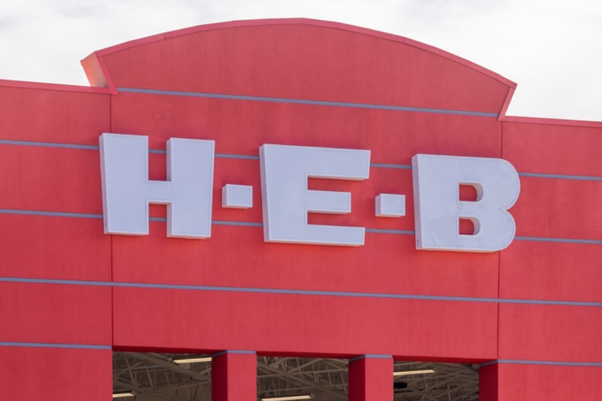 Mexicano que trabajaba en HEB termina muerto por una broma, Mexican Worker at HEB Dies After Coworkers’ Prank