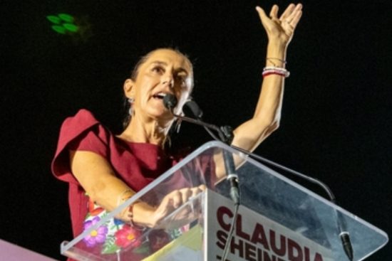 Sheinbaum pide cautela a migrantes durante celebraciones en EEUU