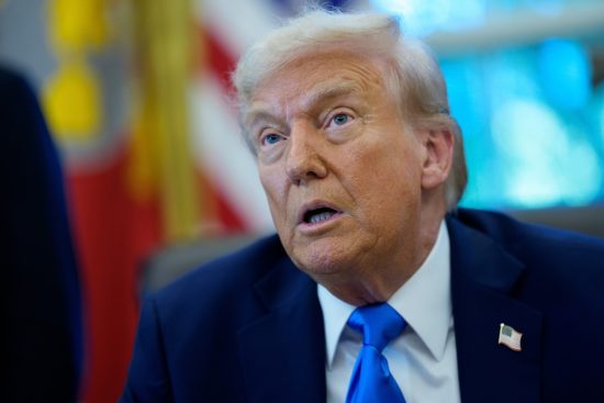 Trump advierte posible cierre de Gobierno tras votación fallida, Trump Warns of Possible Government Shutdown After Senate Budget Failure