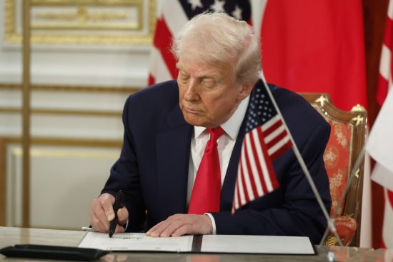 Trump amenaza con enviar más que la Guardia Nacional