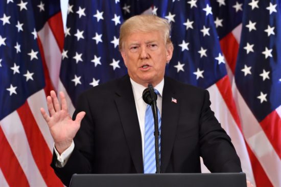 Trump ordena enviar soldados