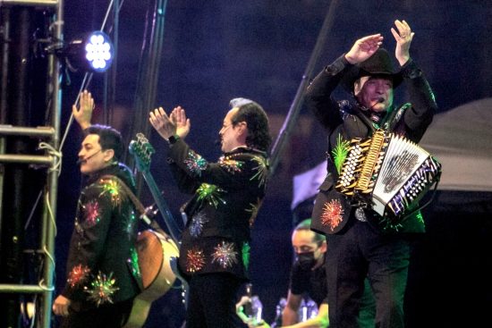 Los Tigres del Norte en The Simpsons debutan