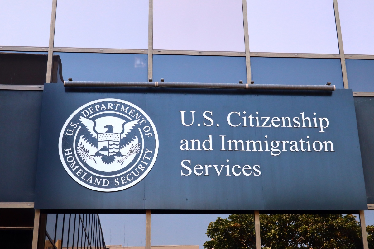 USCIS photo change impacts immigration proceedings, USCIS Form I-765 Change: Old Work Permit Applications Will Be Rejected