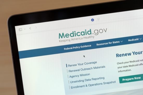 EE.UU. podría dejar sin seguro médico a millones de latinos