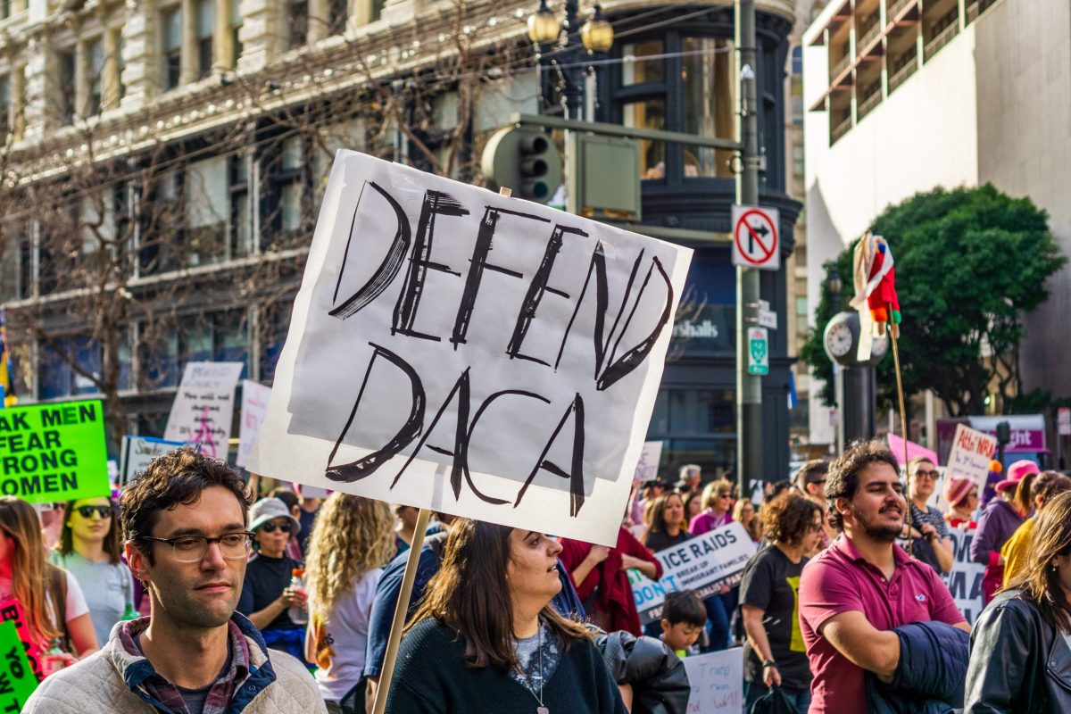 DACA, deportados, dreamers, DACA Deportations 2025: 86 Protected Immigrants Were Deported, DACA Renewals Decline, Increasing Uncertainty for Thousands of Dreamers