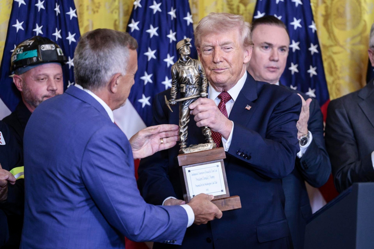 White House Honors Trump for Boosting the Coal Industry