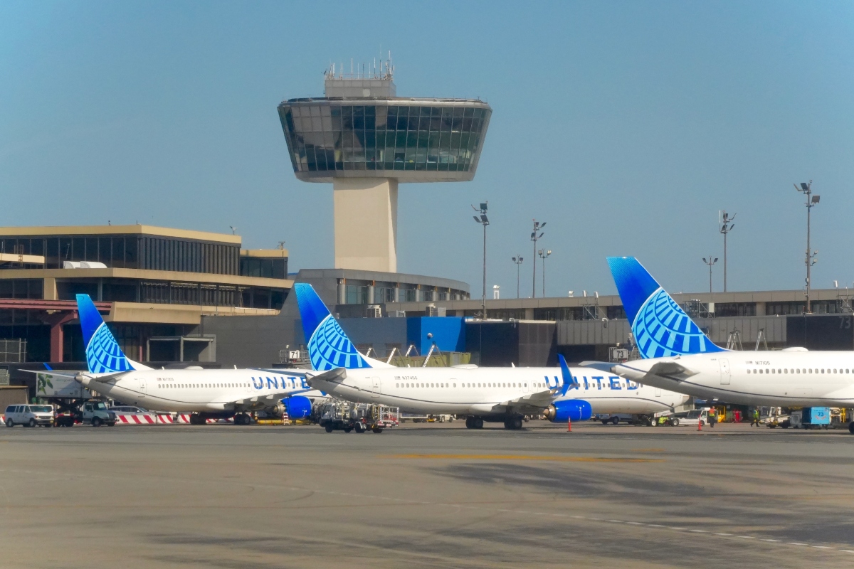 Cierran aeropuerto, Evacúan, Newark MundoNOW, Newark Airport emergency closure