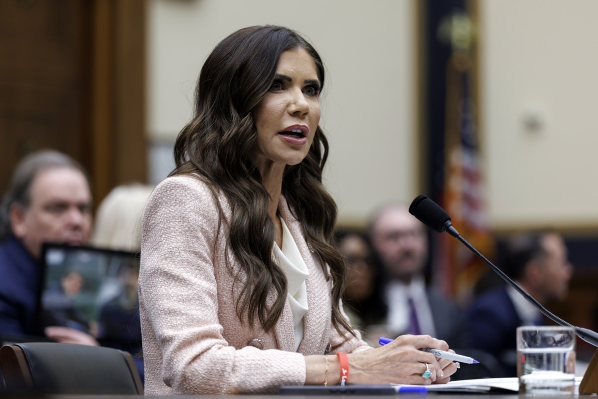 Donald Trump despide a Kristi Noem, Trump Fires Kristi Noem and Appoints Senator to Lead Homeland Security