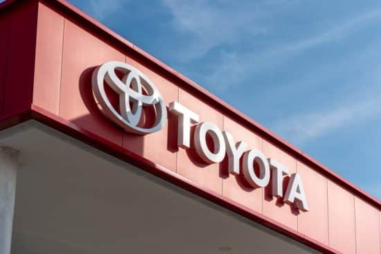 Toyota retira SUVs por falla