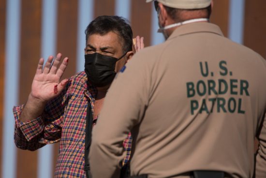 Deportan a 72 dominicanos