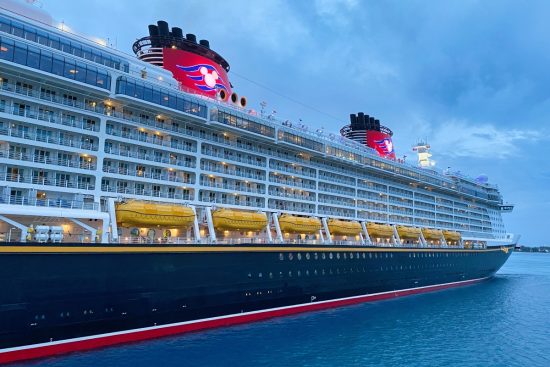 Pornografía infantil desata operativo en cruceros Disney Cruise