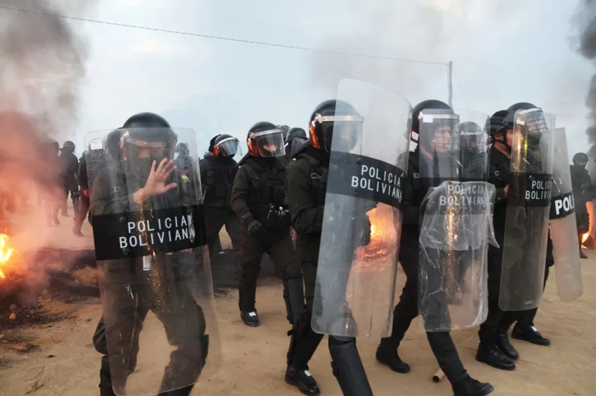 Policías, Protestas, Bolivia MundoNOW