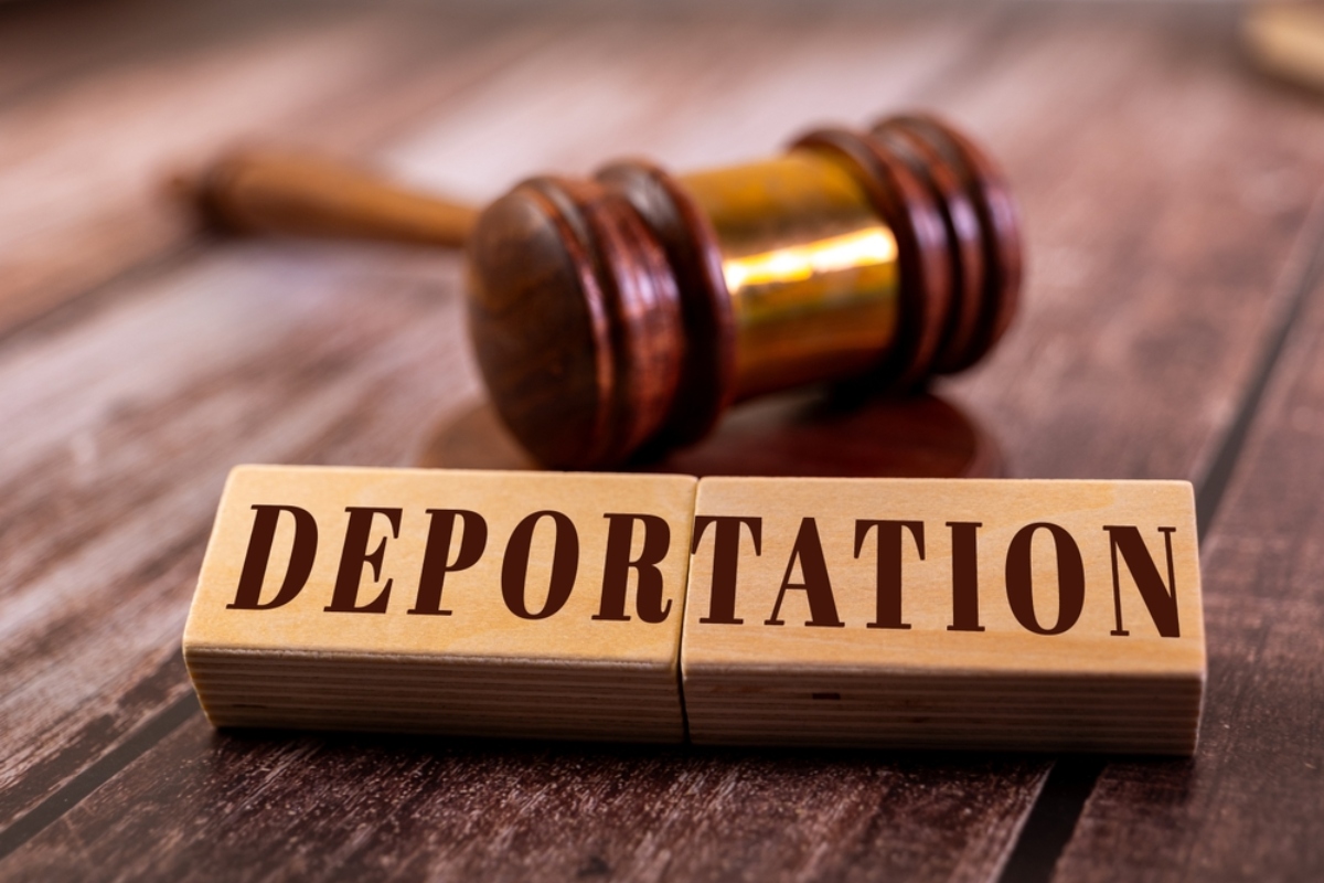 Trump acelera deportaciones, Mass Immigration Hearings to Speed Up Deportations