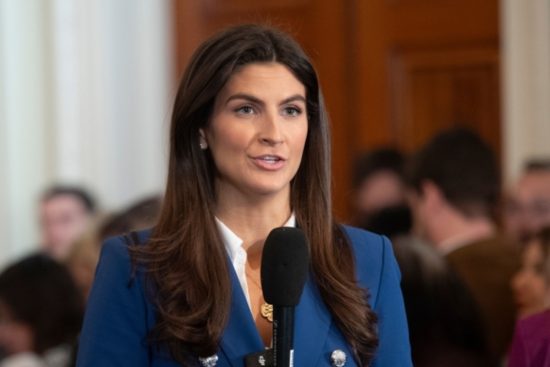 Kaitlan Collins responde a Trump