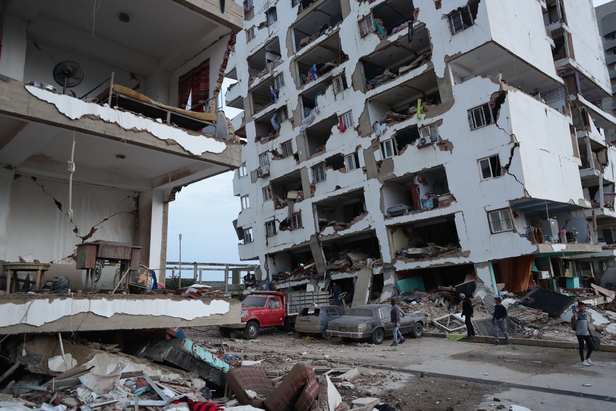 Terremotos en Venezuela dejan destrucción masiva, Venezuela Earthquakes: Death Toll, Damage, and Those Affected