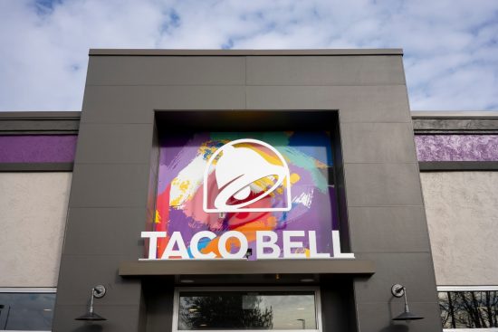 Taco Bell retira lechuga