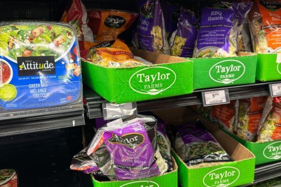 Taylor Farms retira lechuga