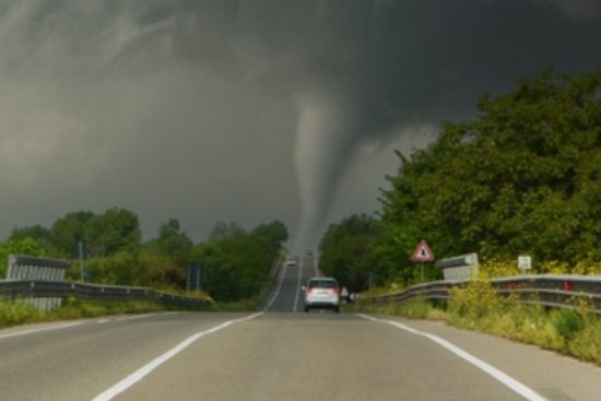 Tornado impacta en San Antonio