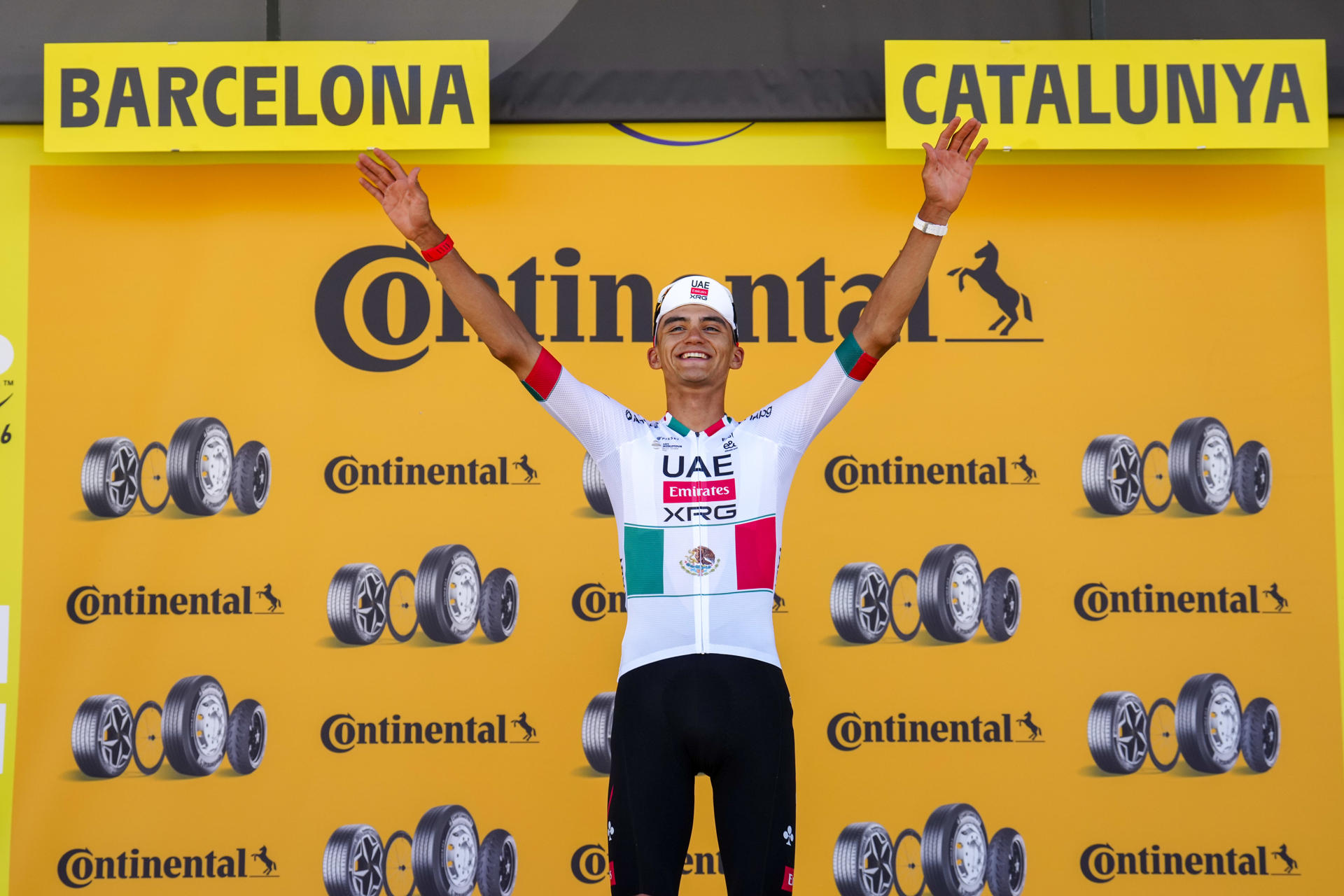 Isaac del Toro gana en el Tour de Francia y hace historia para México