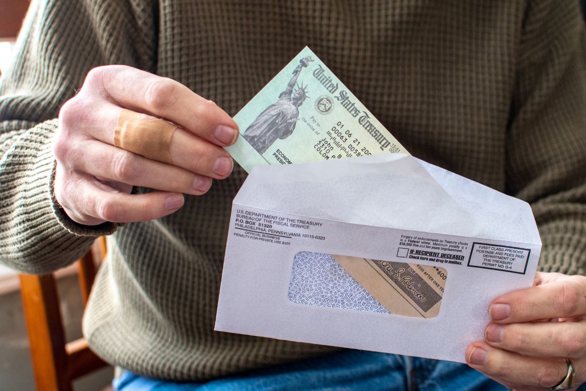 cheques de estimulo senador Sanders