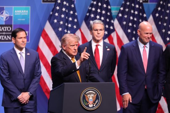 Trump plantea producir misiles Patriot dentro de Ucrania