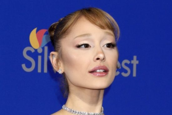 Ariana Grande se retira