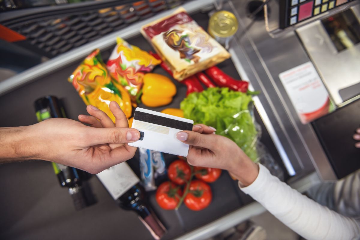 Familias-comida, WIC Benefits Help Pregnant Women and Families With Young Children