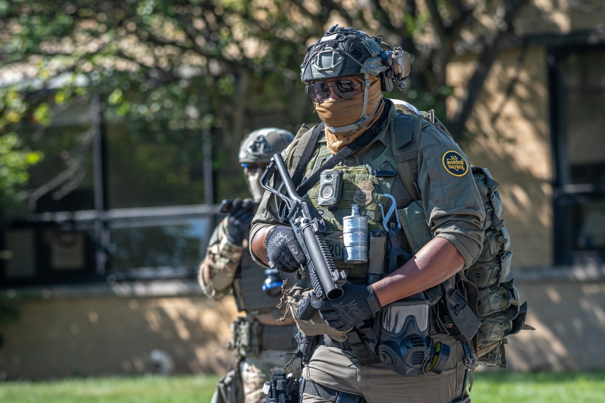 Cámaras corporales de ICE llegarán en septiembre